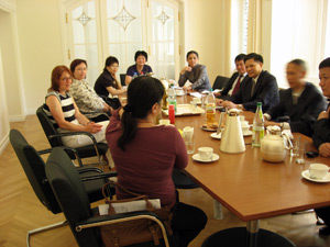 News chin Delegation1 300px id1719