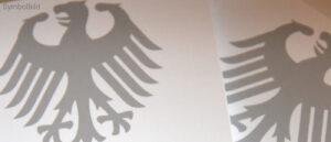 Bundesadler auf Dokument